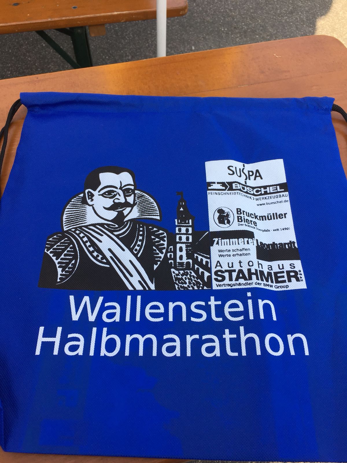 Starterbeutel des Wallenstein Halbmarathons