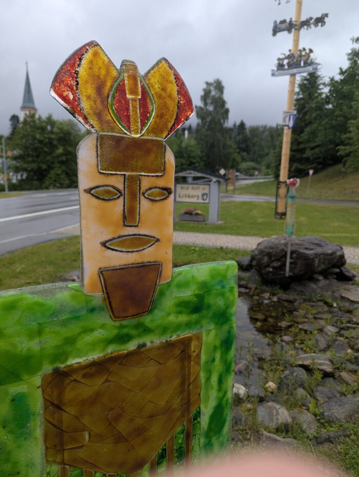 Glasskulptur auf dem Gläsernen Steig