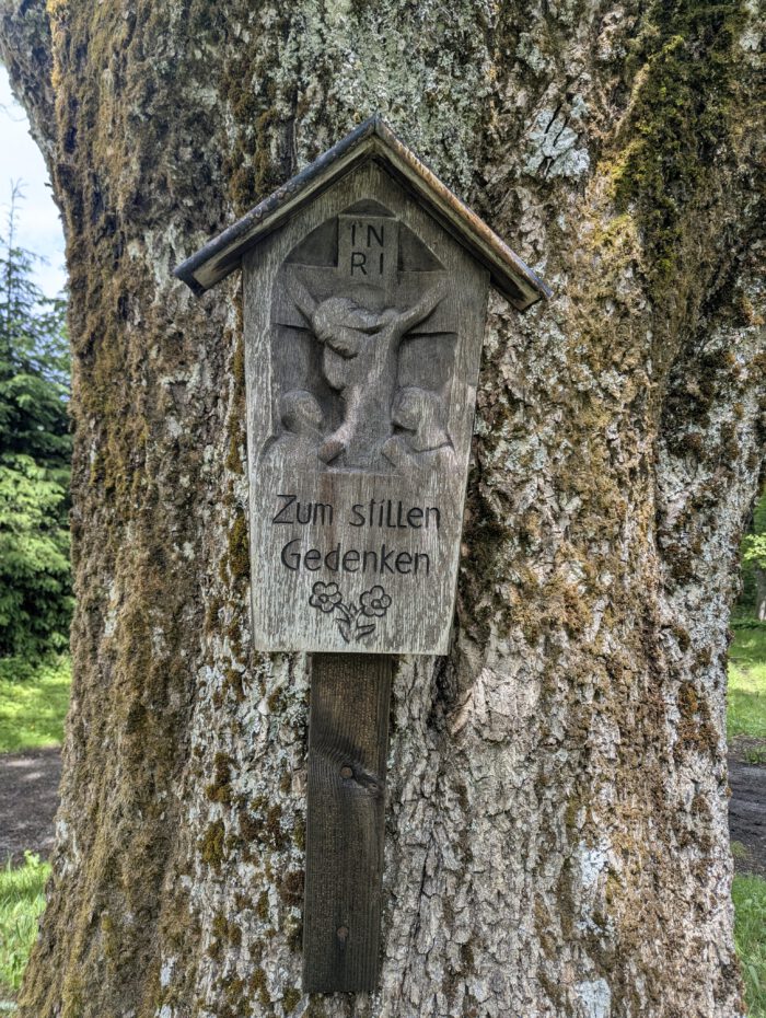 Kruzifix am Wegesrand